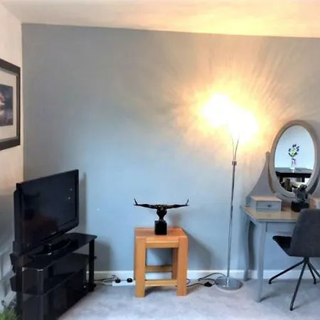 The Dighton Studio Bs2 8nf